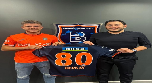 Başakşehir, Berkay Aydoğmuşu renklerine bağladı