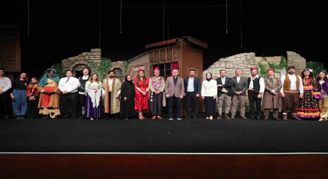 Başakşehir Tiyatro Akademisindeki genç yetenekler en seçkin 231 oyunu, 120 bin 990 sanatseverle buluşturdu
