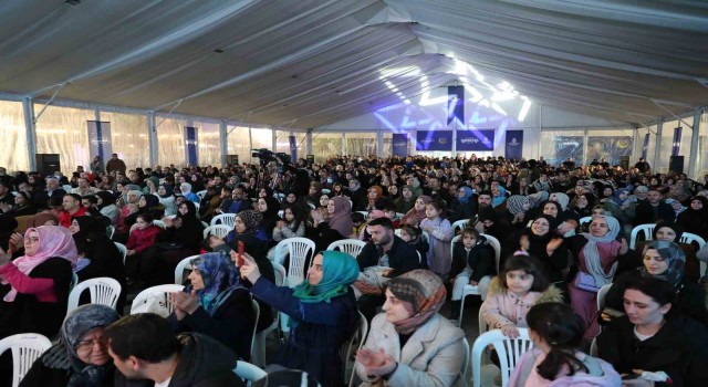Başakşehirde kent meydanı doldu taştı