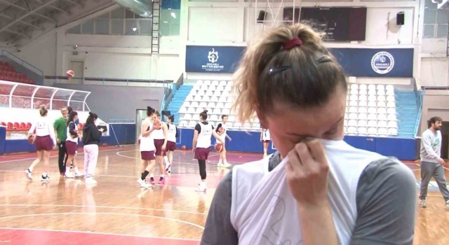 Başarılı basketbolcu Hataydan bahsederken gözyaşlarını tutamadı: Hatay bizim için çok farklıydı