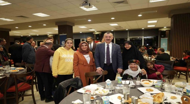Başkan Büyükakından depremzede ailelere: