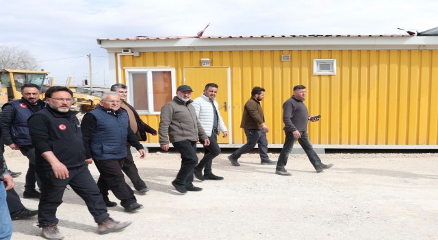 Başkan Büyükkılıç, 16 ilçe belediyesi ile ‘tek yürek Kahramanmaraşta yaraları sarıyor