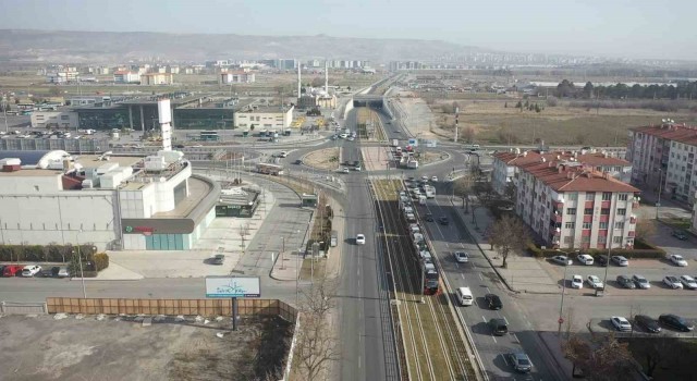 Başkan Büyükkılıç: “Yeni tramvay hattı ile yolcu kapasitesi 259 bin 600e çıktı”