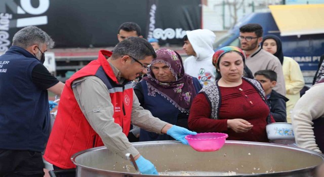 Başkan Çelik, Adıyamandan depremzedelerin dua ve teşekkürlerini iletti
