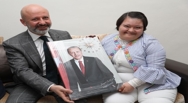 Başkan Çolakbayrakdar: Down sendromluların her zaman yanındayız