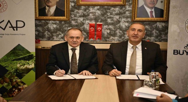 Başkan Demir: “Yeşil Yolu ilk bitiren il olmaya yakınız”