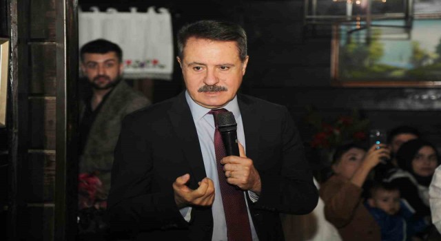Başkan Deveciden depremzedelere: “Artık bizim hemşehrimizsiniz”