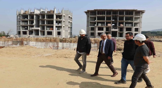 Başkan Kaplan, “Koçarlıda TOKİ konutları hızla yükseliyor”
