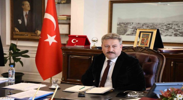 Başkan Palancıoğlu: “İstiklal Marşı, bize vatanın ne kadar kutsal bir emanet olduğunu göstermektedir”