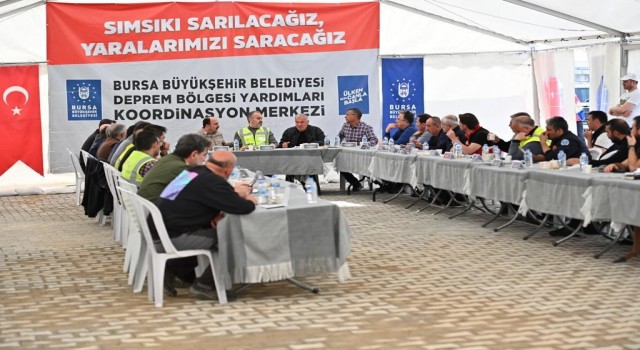 Başkan Savran: Tüm gücümüzle deprem bölgesindeyiz