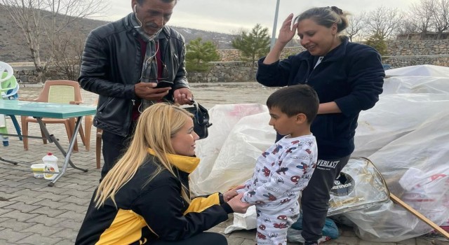 Başkan Şeniz Doğan deprem bölgesinde