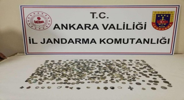 Başkentte farklı dönemlere ait 680 adet sikke ele geçirildi