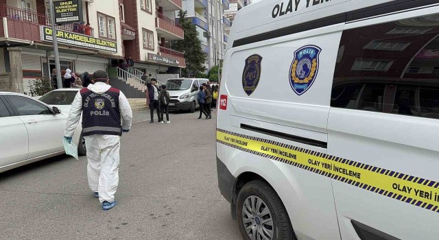 Batmanda 3 çocuk annesi evinde ölü bulundu