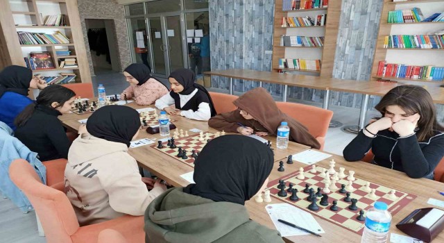 Bayburtta satranç turnuvası sona erdi