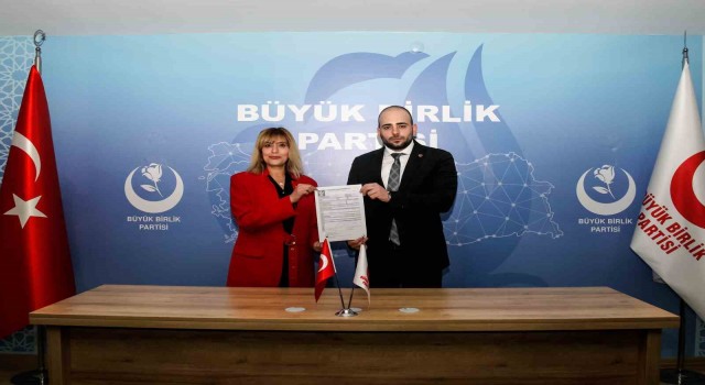 BBP Körfez Kadın Kolları Başkanı Kayraldağ, aday adaylığı için istifa etti