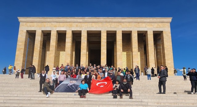 ‘Benim Vekilim İlhan Özcan diyen 100 kişilik ekipten Ankara çıkartması