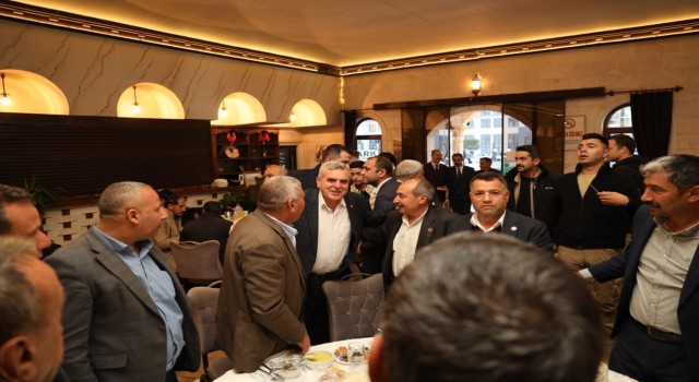 Beyazgül İle Vali Ayhan muhtarlarla bir araya geldi