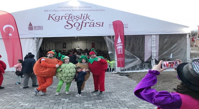 Beyoğlundan Kahramanmaraşa uzanan Kardeşlik Sofrasında ilk iftar