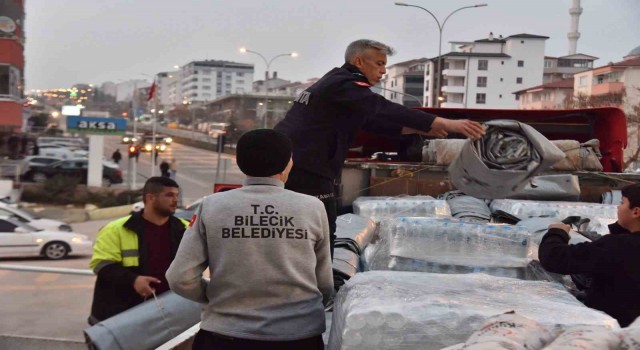 Bilecik Belediyesinin 21inci yardım tırı deprem bölgesine gönderildi