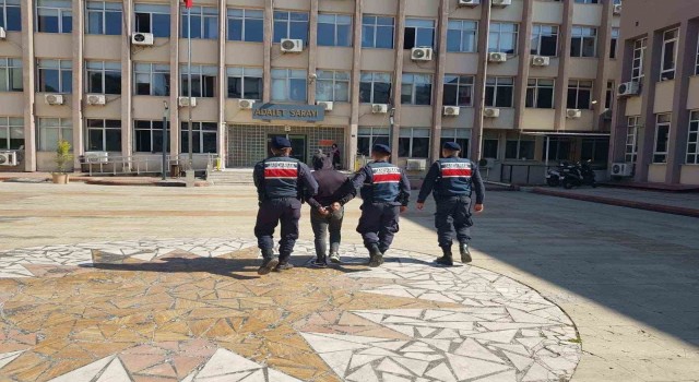 Bilezik hırsızları yakalandı