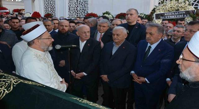 Binali Yıldırımın annesi Fahriye Yıldırım son yolculuğuna uğurlandı