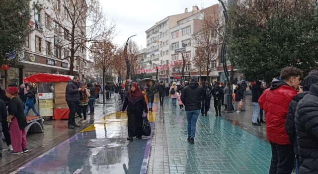 Boluda eğitime deprem arası