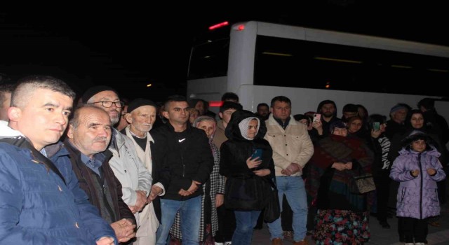 Boludan kutsal topraklara 35 kişilik umre kafilesi uğurlandı