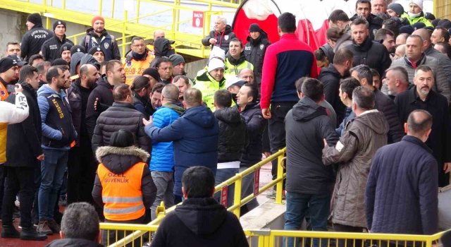 Boluspor-Samsunspor maçı sonrası arbede