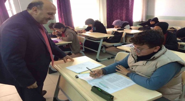 Bolvadinde LGS deneme sınavı yapıldı