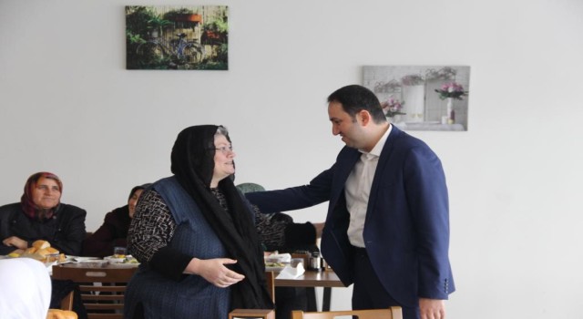 Bolvadinde şehit aileleri ve gaziler onuruna yemek verildi