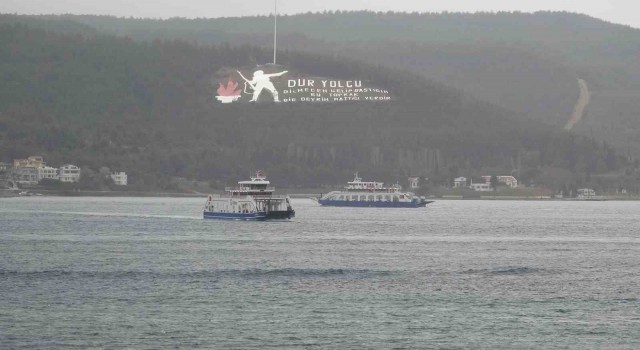 Bozcaadaya bazı feribot seferleri fırtına nedeniyle iptal edildi