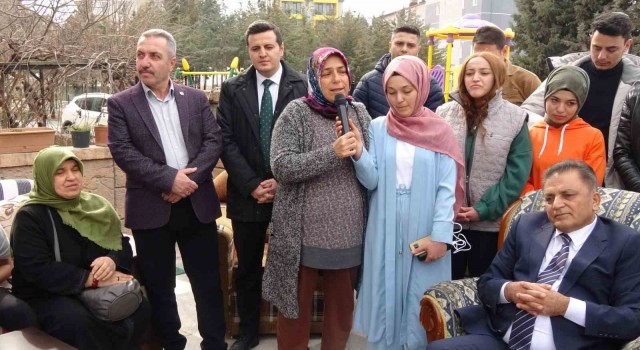 Burdurda mahalle sakinleri 25 depremzedeye ev kurarak sıcak bir yuva sağladı