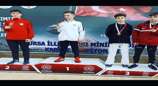 ‘Bursa İller Arası Karate Şampiyonasında büyük başarı