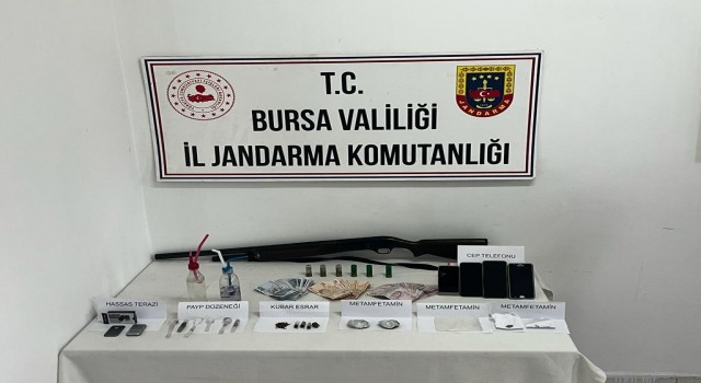 Bursada 34 suç kaydı olan uyuşturucu taciri kıskıvrak yakalandı