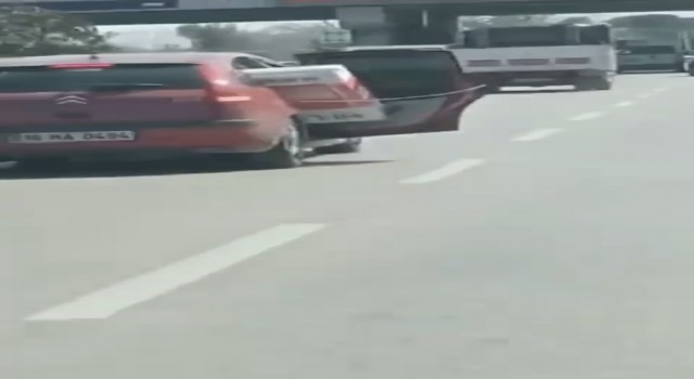 Bursada trafikteki tehlikeli taşımacılık kamerada