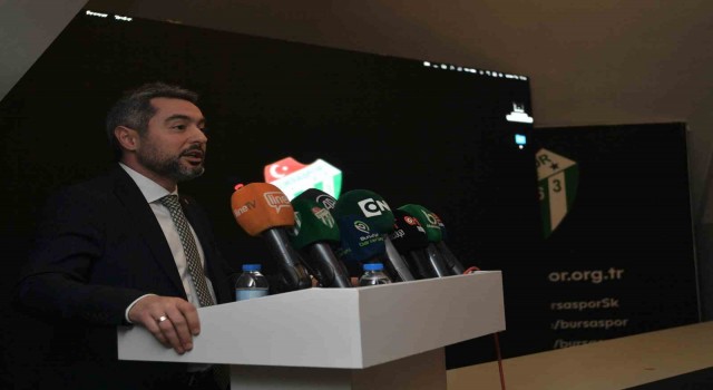 Bursaspor Başkanı Ömer Furkan Banaz: “Bursada ne oldu Allah aşkına?”