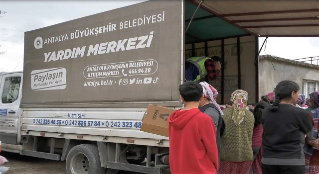 Büyükşehir, Gaziantepte iftar çadırları kurdu