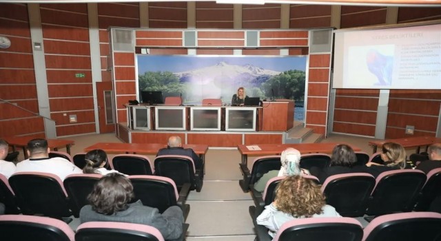 Büyükşehirden deprem psikolojisi ve kaygı konulu eğitim semineri