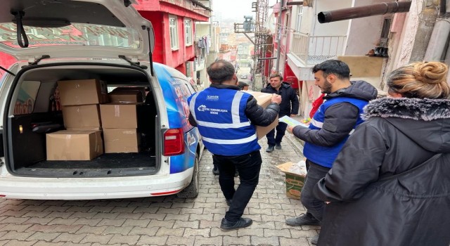 Canikten ihtiyaç sahibi vatandaşlara Ramazan kumanyası