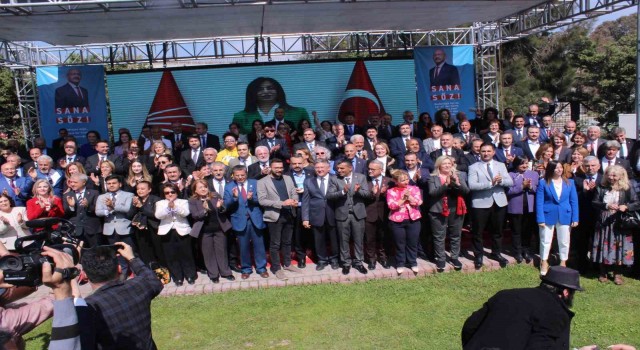 CHP İzmir, aday adaylarını tanıttı
