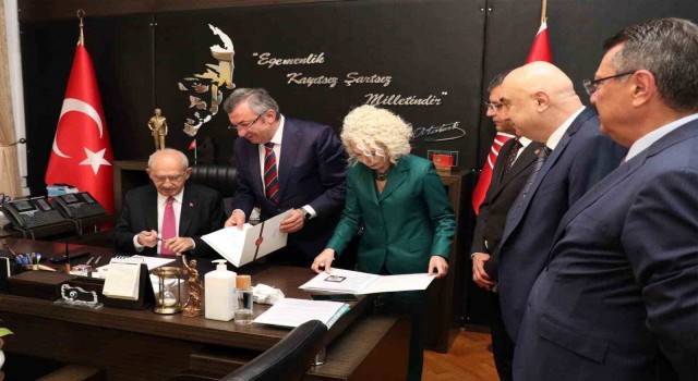 CHP lideri Kılıçdaroğlu: Adaylık için belgelerimizi hazırlayıp YSKye teslim ettik