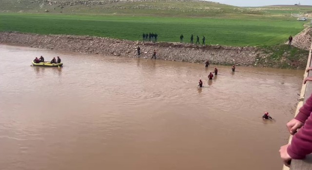 Cırcıp Deresinde kaybolan çocuğu arama çalışmaları 4üncü gününde devam ediyor