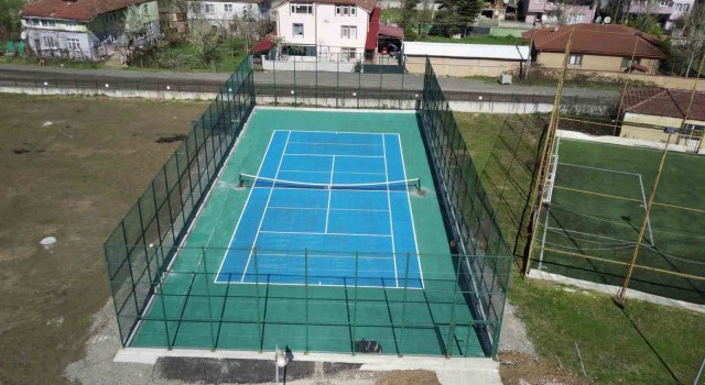 Cumayerine tenis kortu yapıldı