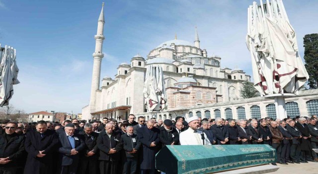 Cumhurbaşkanı Erdoğan, iş adamı Kemal Coşkunun cenaze törenine katıldı
