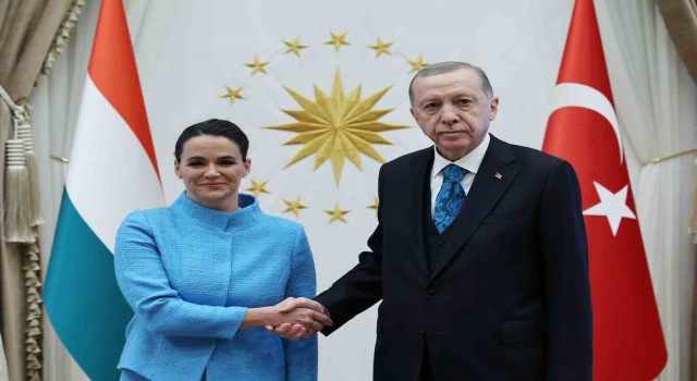 Cumhurbaşkanı Erdoğan, Macaristan Cumhurbaşkanı Novakı resmi törenle karşıladı