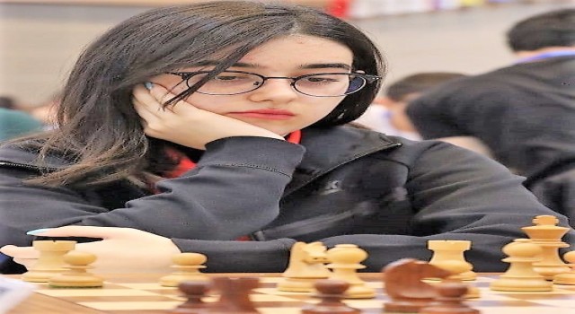Denizlili Gülenay, satrançta Türkiyeyi temsil edecek