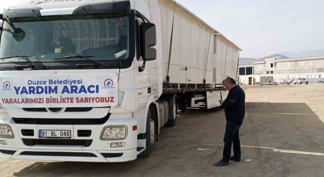 Deprem bölgelerine yardımlar sürüyor