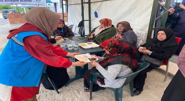 Deprem bölgesinde oruçlar, Büyükşehirin kardeşlik sofrasında açılıyor