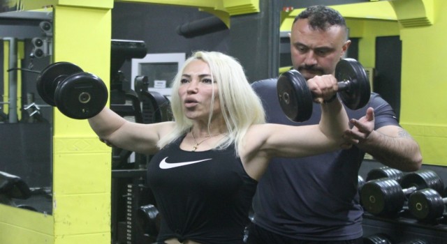 Depremden kurtulan fitness şampiyonuna Kütahya sahip çıktı