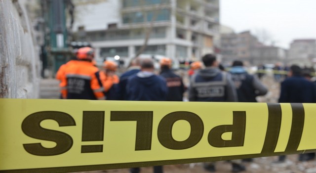 Depremin 49uncu gününde enkazdan bir kadın cesedi çıkartıldı